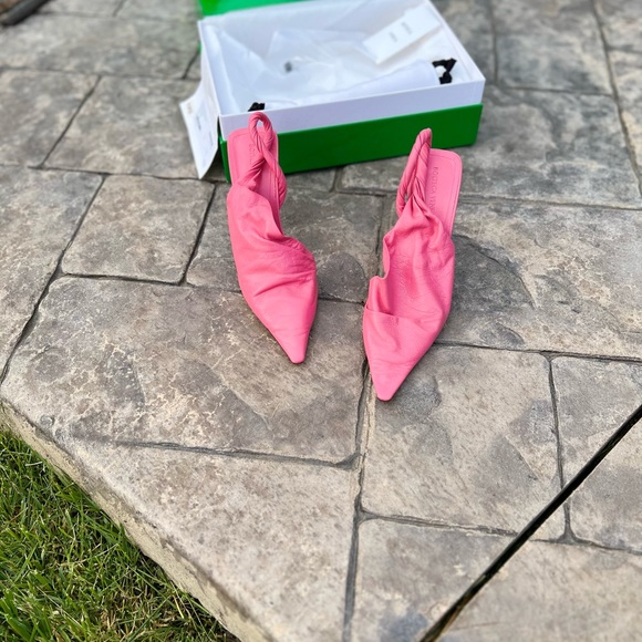 Bottega Veneta - Picture 4 of 9